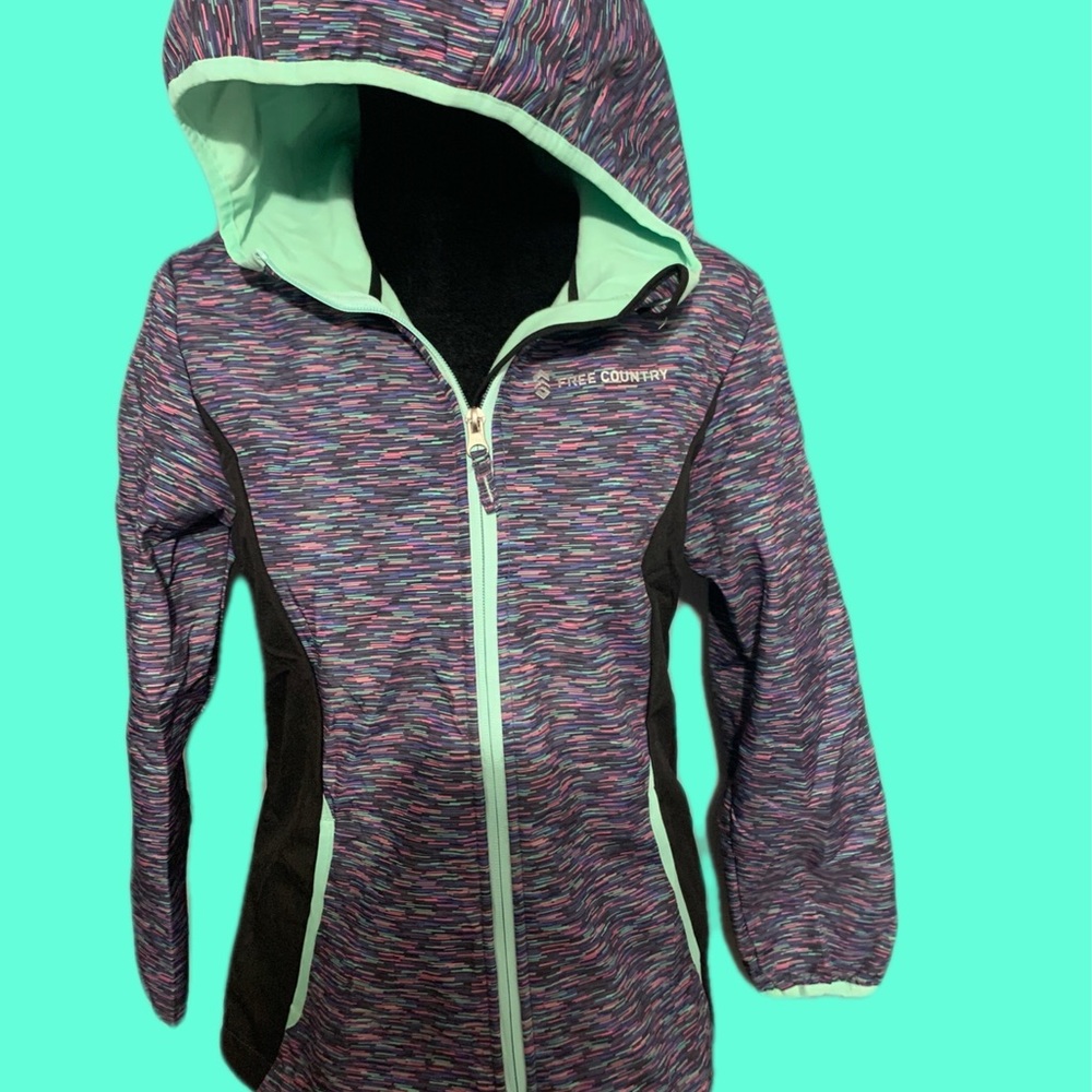 NWT// Free Country/ water resistant/ wind resistant